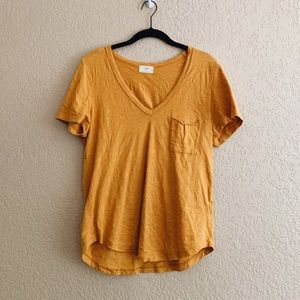 Mustard pocket v neck